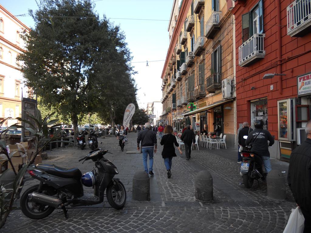 B&B Ingiropernapoli Exterior photo