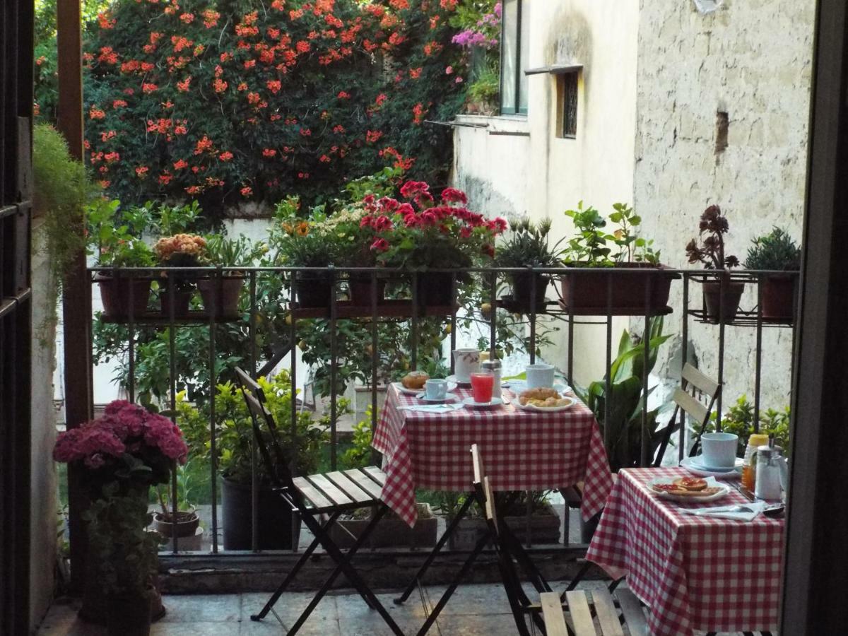 B&B Ingiropernapoli Exterior photo